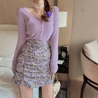 Long-sleeve Buttoned Knit Top / Fitted Floral Print Mini Skirt