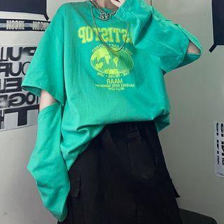 Long-sleeve Cutout Lettering Print Chained T-shirt