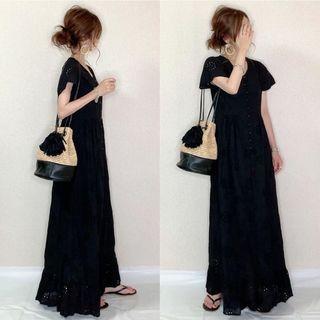 Short-sleeve Eyelet Lace Maxi A-line Dress Black - One Size