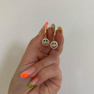 Smiley Rhinestone Alloy Dangle Earring Green - One Size