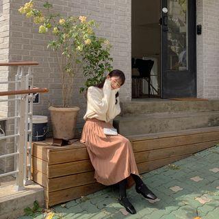 Accordion-pleat Long Skirt Beige - One Size