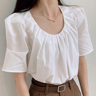 Scoop-neck Short-sleeve Blouse