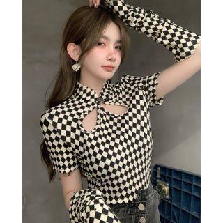 Set: Short-sleeve Check Crop Top + Oversleeves