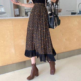 Patterned Pleated Skirt Black - One Size