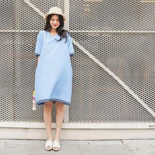 Contrast-trim Boxy-fit Denim Dress