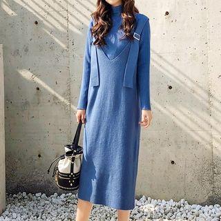 Set: Mock Neck Ribbed Long-sleeve Knit Top + V-neck Midi Jumper Dress