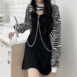 Spaghetti Strap A-line Mini Dress / Chain Detail Zebra Print Cropped Sweatshirt