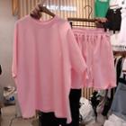 Set: Elbow-sleeve Plain T-shirt + Sweatshorts