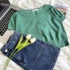 Puff-sleeve V-neck Plain Cropped Knit Top Green - One Size