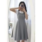 Petite Size Set: Sleeveless Gingham Midi Dress + T-shirt