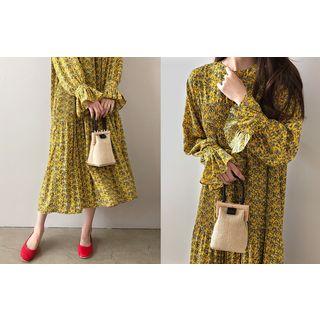 Bell-sleeve Pattern Midi Dress