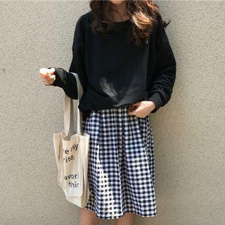 Plain Sweatshirt / Check Midi Skirt