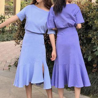 Set: Short-sleeve T-shirt + A-line Ruffle Hem Skirt