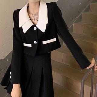 Cropped Jacket / Pleated Skirt