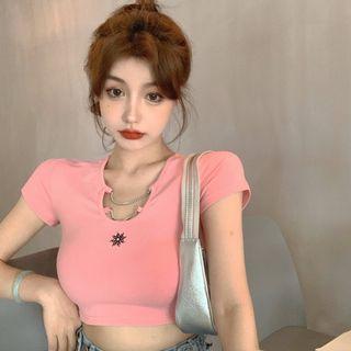 Short-sleeve Chained Print Crop Top