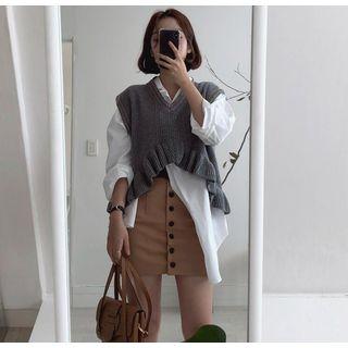 Ruffle Trim V-neck Knit Top