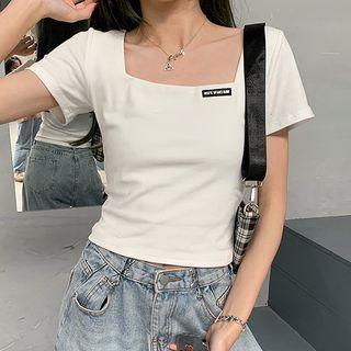 Short-sleeve Square-neck Lettering T-shirt