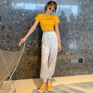 Set: Short-sleeve Lettering Print Cropped T-shirt + Harem Sweatpants