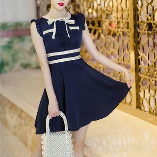 Sleeveless Tie-neckline A-line Dress