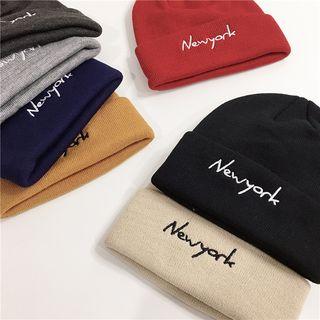 Embroidered Lettering / Chinese Characters Knit Beanie