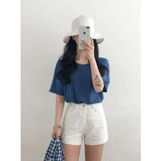 Pocket-side Mid-rise Linen Shorts