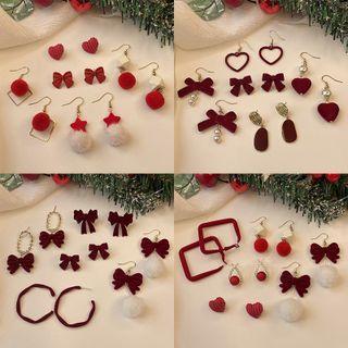 Set Of 2 / 3 / 5: Flocking Earring (various Designs)