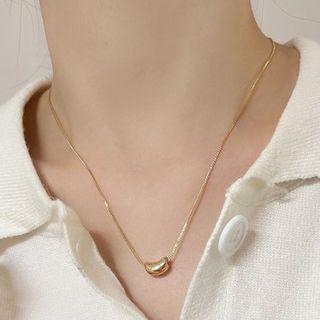 Bean Pendant Alloy Necklace