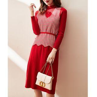 Set: Long-sleeve Knit Dress + Houndstooth Sweater Vest