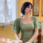 Square-neck Short-sleeve Dress Light Green - One Size