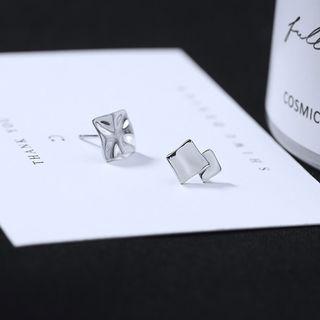 Non-matching 925 Sterling Silver Square Earring