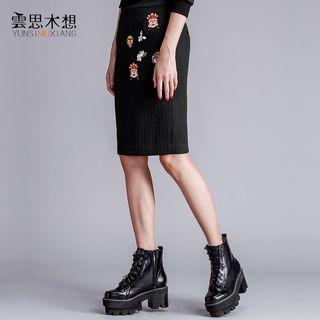 Monkey Embroidered Pencil Skirt