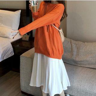 Plain Sweater / Midi A-line Skirt