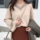 Contrast Trim V-neck Sweater / Midi Knit Skirt