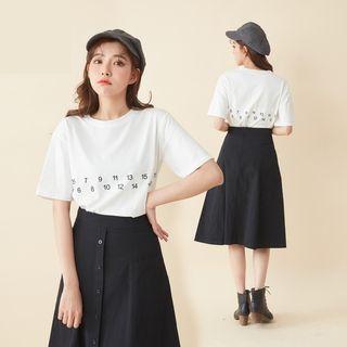 Set: Number Print Short Sleeve T-shirt + Buttoned A-line Skirt