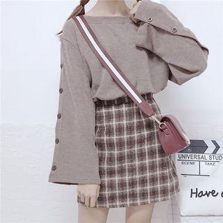 Button Detail Long-sleeve T-shirt / Plaid A-line Skirt