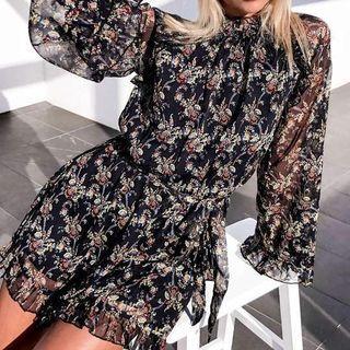 Flared-sleeve Floral Mini Smock Dress