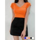 Two-way Colored Slim-fit T-shirt