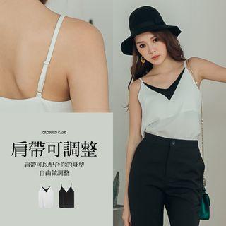 Mock Two- Pieces V-neck Tank Top