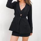 Short-sleeve Cropped Open-collar Shirt / Cutout One-button Blazer / Cropped Chained Blazer