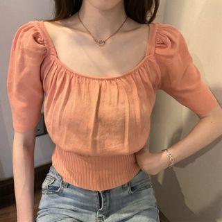 Short-sleeve Scoop Neck Knit Crop Top