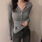 Cross-accent V-neck Slim T-shirt