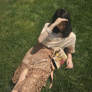 Set: Short-sleeve T-shirt Dress + Crochet Lace Skirt