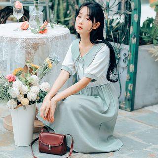 Two-tone Peter Pan Collar Short-sleeve Dress