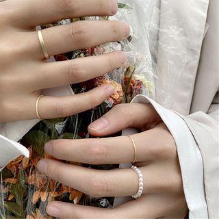 Set Of 4: Faux Pearl / Alloy Ring (assorted Designs) Set Of 4 - Ring - One Size