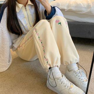 Flower Embroidered Drawstring-cuff Straight Leg Sweatpants