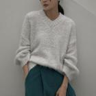 V-neck Glittered Fluffy Sweater Ivory - One Size
