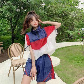 Set: Short-sleeve Color Block Top + Shorts