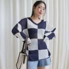 V-neck Two Tone Plaid Oversize Knit Top