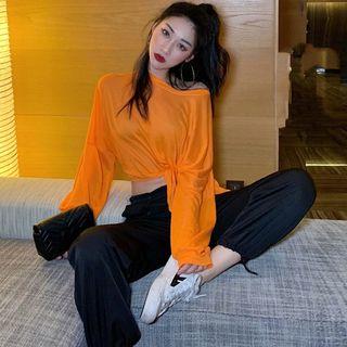 Plain Long-sleeve T-shirt / High Waist Cropped Pants