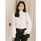 Scallop-edge Collar Pintuck Puff-sleeve Blouse